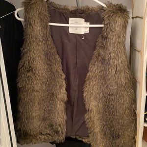 Faux fur vest size small